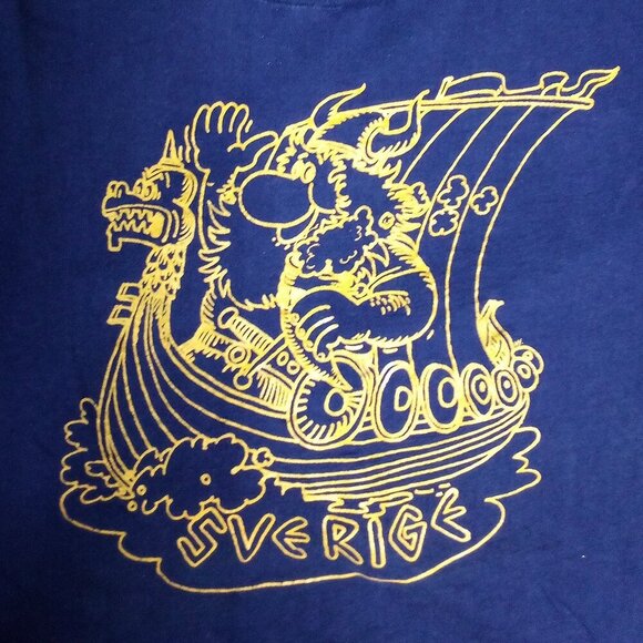 Vintage Sweden Sverige Viking Cartoon Graphic T-Shirt - Picture 1 of 5
